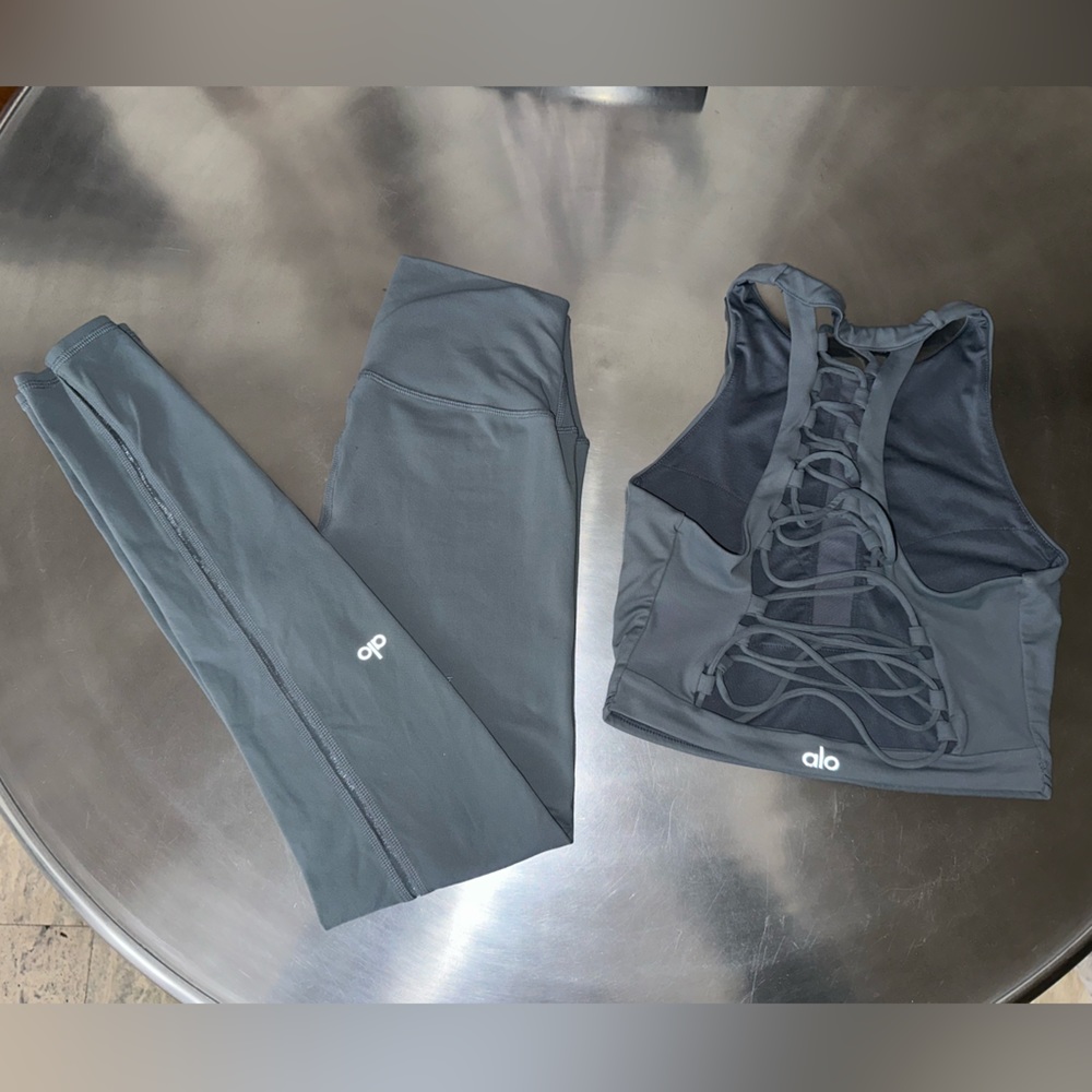 ALO Yoga Gray Leggings and Top Set